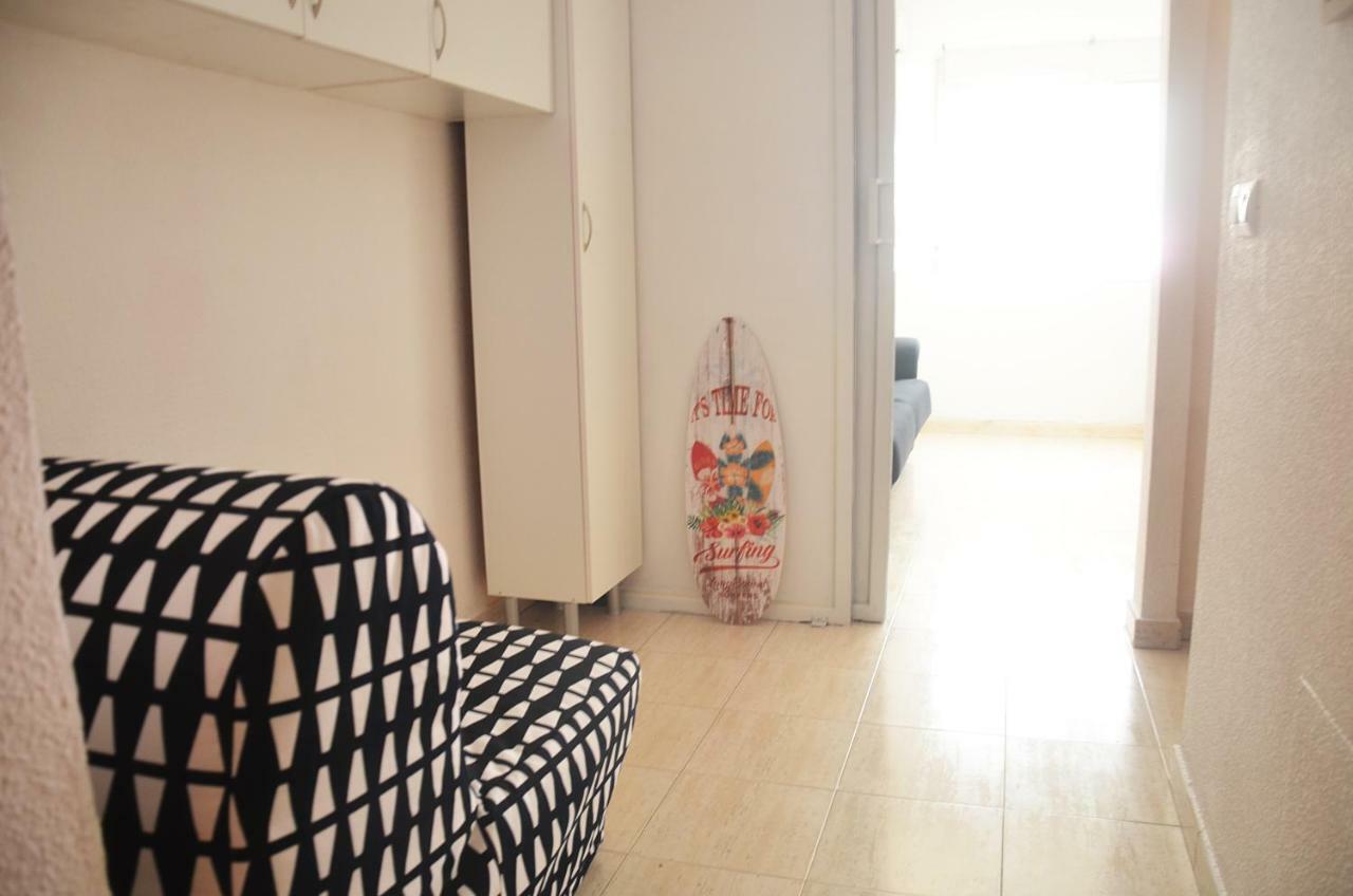 Pretty Studio With Swimming Pool Apartment Torrevieja Luaran gambar